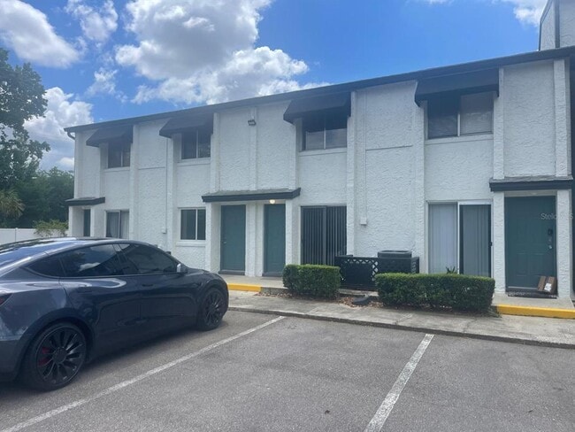 4117 S Semoran Blvd in Orlando, FL - Building Photo - Building Photo
