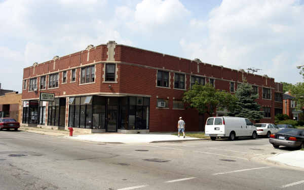 7450 S Luella Ave in Chicago, IL - Building Photo