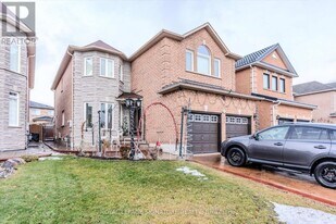 807 Father D'Souza Dr in Mississauga, ON - Building Photo