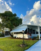 4699 SE Bywood Ter in Stuart, FL - Building Photo