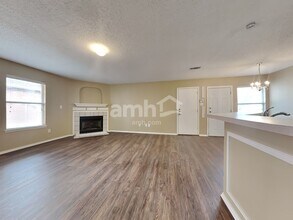 605 Woodlands Manor Dr in Cedar Hill, TX - Building Photo - Building Photo