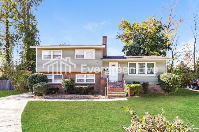 property at 1639 Vancouver Dr