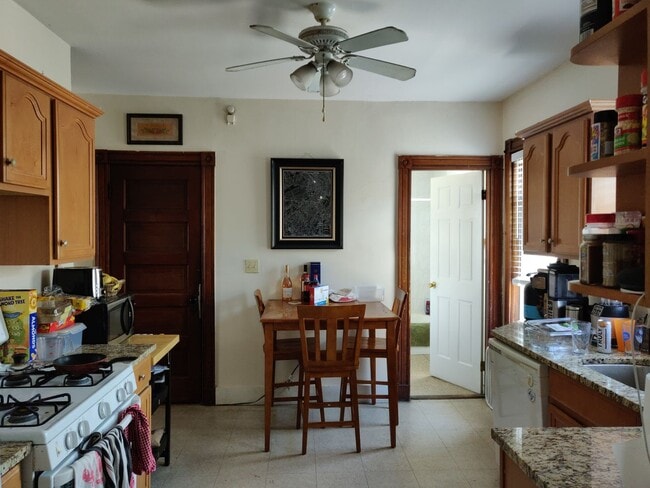 property at 39 Porter St