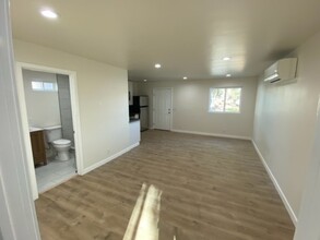 3610 Aragon Dr in San Diego, CA - Building Photo - Building Photo