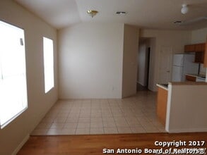 11216 Center Point Rd in San Antonio, TX - Building Photo - Building Photo