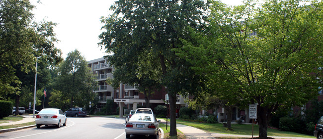 Riverview Apartments in Dover, NH - Building Photo - Building Photo