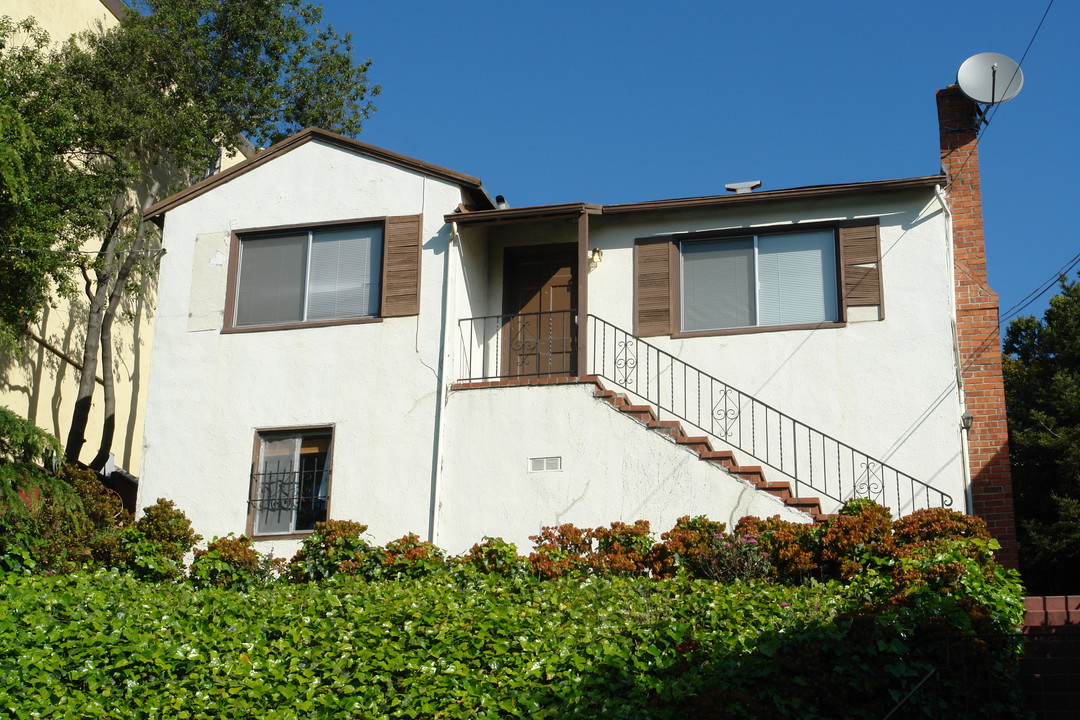 5711-5735 El Dorado St in El Cerrito, CA - Building Photo