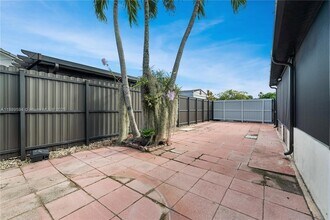 17841 SW 145th Ave in Miami, FL - Building Photo - Building Photo