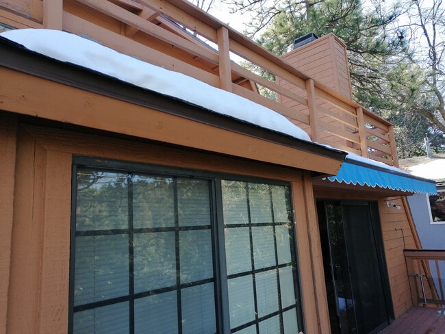 594 Rose Ln in Lake Arrowhead, CA - Building Photo - Building Photo