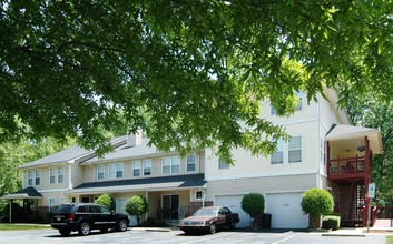 The Residences at Chadwick Square Court in Hendersonville, NC - Building Photo - Building Photo