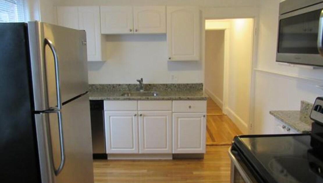 487 E Broadway, Unit 3 Photo