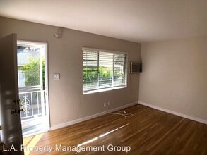 626 E Harvard Rd-Unit -Unit B in Burbank, CA - Building Photo - Building Photo