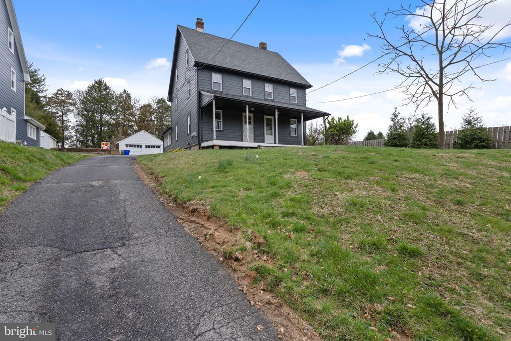 685 Concord Rd in Glen Mills, PA - Building Photo