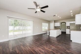 714 Pasteur Ln in Kissimmee, FL - Building Photo - Building Photo