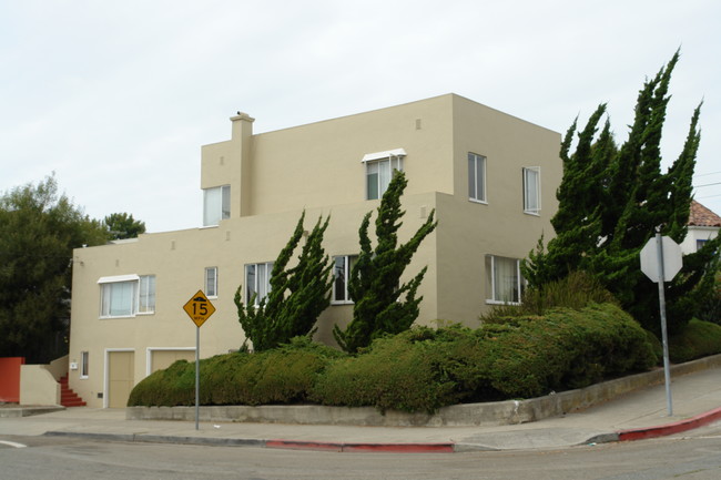 325 Frisbie St in Oakland, CA - Building Photo - Building Photo