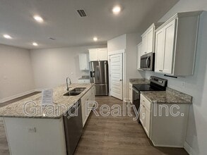 5749 Danbury Blvd in Milton, FL - Building Photo - Building Photo