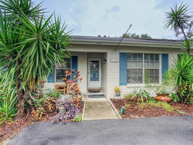 property at 1123 Thayer St
