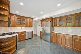 160 N Forest View Dr in Lake Bluff, IL - Building Photo - Building Photo