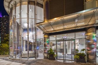 727 West Madison in Chicago, IL - Foto de edificio - Building Photo