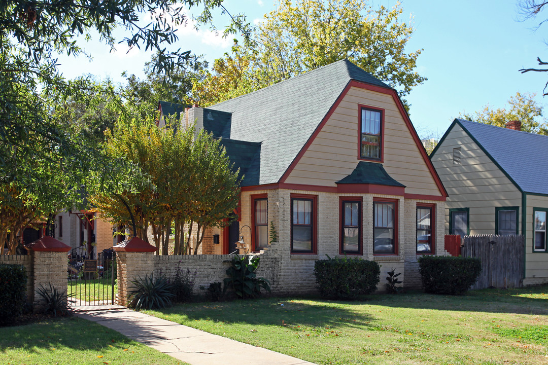 802 NW 25th St in Oklahoma City, OK - Building Photo