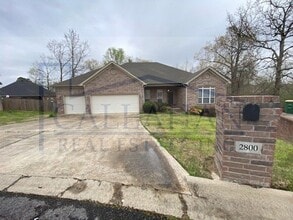 2800 Amber Cove in Sherwood, AR - Building Photo - Building Photo
