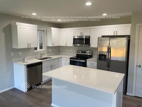 6947 Breeze Dr SE in Lacey, WA - Foto de edificio - Building Photo