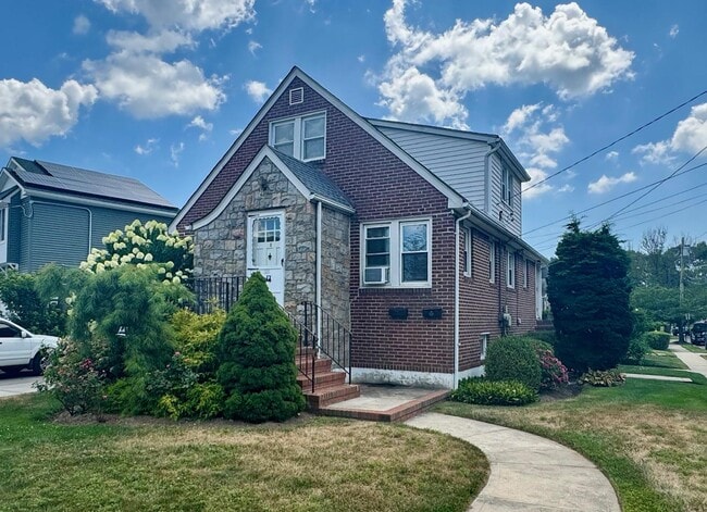 property at 38 Leach St
