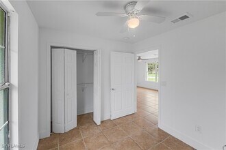803 Monroe Dr in Lehigh Acres, FL - Building Photo - Building Photo