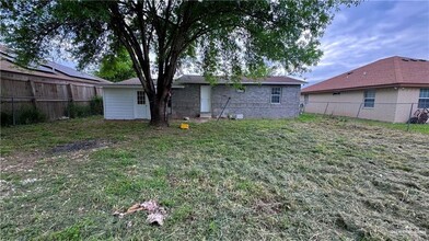 116 N Resplandor St in Mission, TX - Building Photo - Building Photo