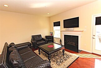 718 Rosecliff Rd in Wexford, PA - Building Photo - Building Photo