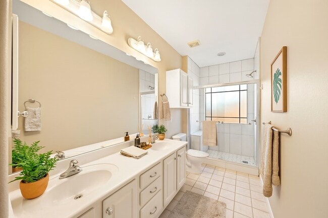 property at 2406 Calumet St