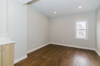 3531 W Le Moyne St in Chicago, IL - Building Photo - Building Photo