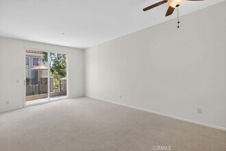 26 Vía Cordoba in Rancho Santa Margarita, CA - Building Photo - Building Photo