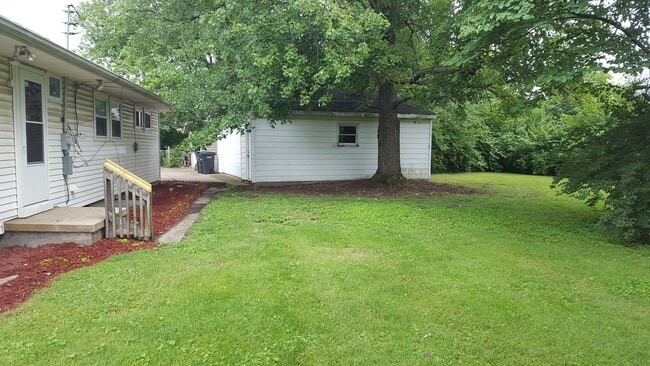 2417 Crestview Ct in Lafayette, IN - Building Photo - Building Photo