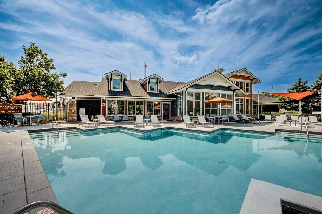 Drexel at Oakley in Cincinnati, OH - Building Photo