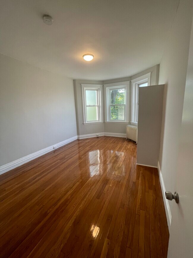 7 Lothian Rd, Unit 15 in Boston, MA - Foto de edificio - Building Photo