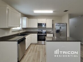 11443 Coral Canyon in San Antonio, TX - Building Photo - Building Photo