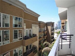 1465 C St in San Diego, CA - Foto de edificio - Building Photo