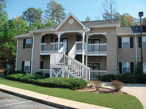 Heritage Hills Apartments in Seneca, SC - Building Photo - Building Photo