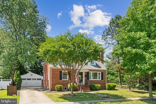 5802 Ryland Dr in Bethesda, MD - Building Photo - Building Photo