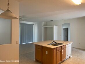 1737 Fairlight St NW in Palm Bay, FL - Building Photo - Building Photo