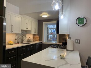 4415 Fairfield Dr in Bethesda, MD - Building Photo - Building Photo