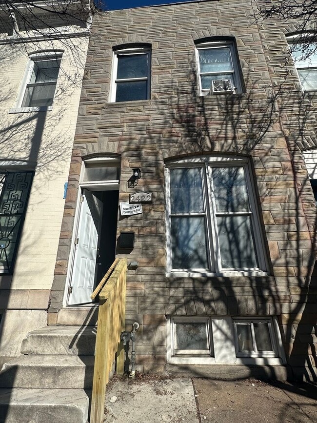 property at 2422 E Madison St