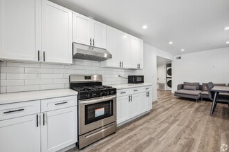 3001 Van Buren Pl in Los Angeles, CA - Building Photo - Building Photo
