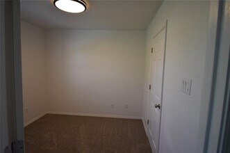 2601 Valleyridge in Sherman, TX - Building Photo - Building Photo
