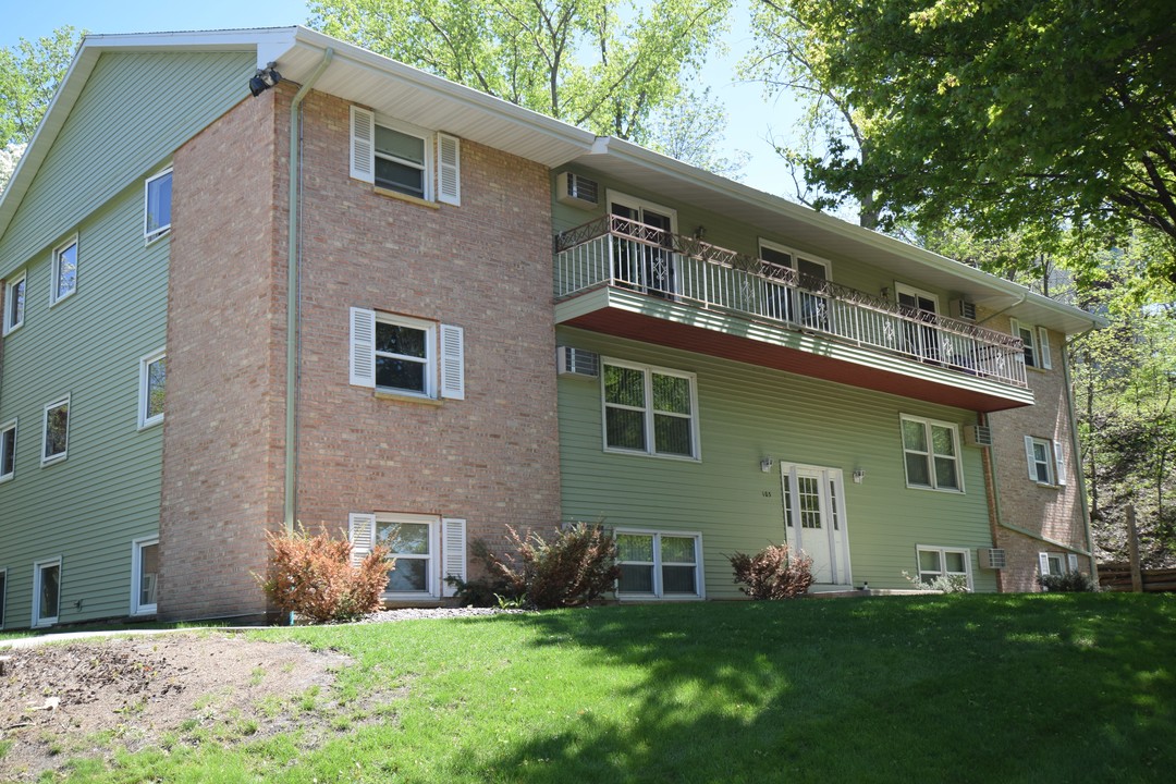 Parkway in Mankato, MN - Foto de edificio
