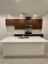 13719 Lippman Aly, Unit 1 Bedroom/ 1 Bath Garage Apt in Orlando, FL - Building Photo