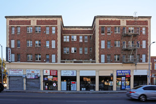 Westbridge Apartments in Los Angeles, CA - Foto de edificio - Building Photo