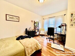 1706 Commonwealth Ave in Boston, MA - Building Photo - Building Photo
