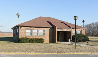 Doctors Path Apartments in Riverhead, NY - Building Photo - Building Photo